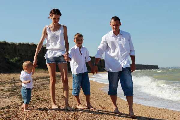 Família feliz — Fotografia de Stock