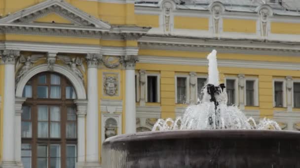 Bolşoy Tiyatrosu'nun erken Bahar — Stok video