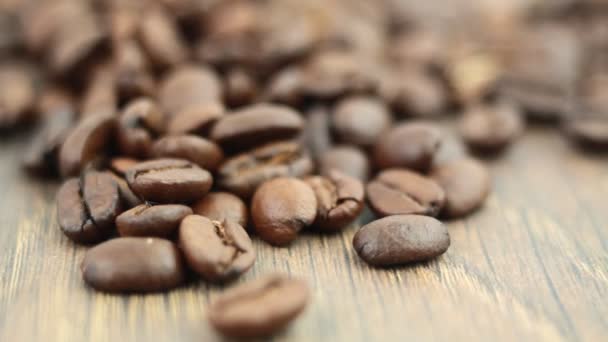 Pile of coffee beans — Stock Video