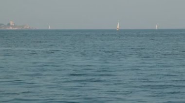 Kerch, Doğu Kırım 'da Azov ve Karadeniz arasındaki yat