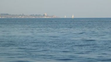 Kerch, Doğu Kırım 'da Azov ve Karadeniz arasındaki yat