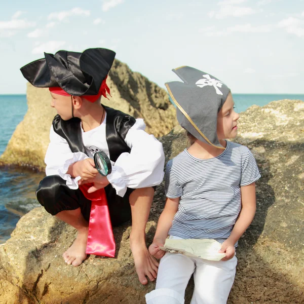 Fancy Dress Pirates op vakantie — Stockfoto