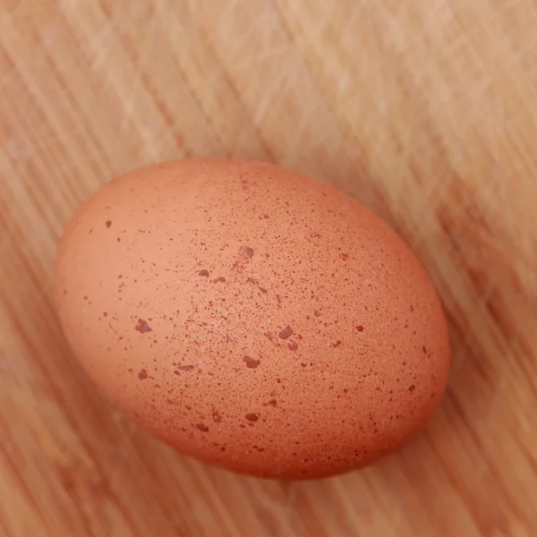 Telur Atas Latar Belakang Kayu — Stok Foto