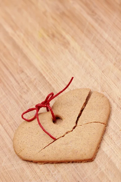 Broken Heart Shape Gingerbread Cookie — Stock Photo, Image