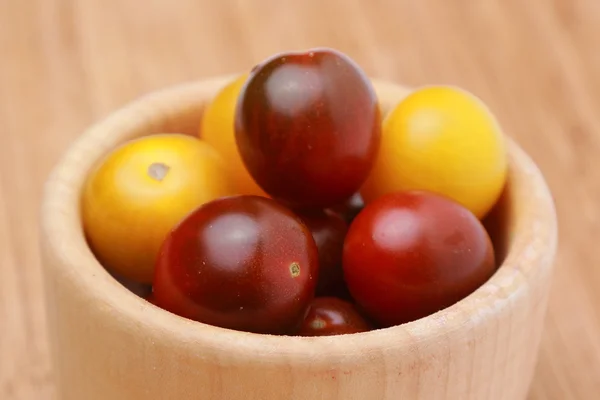Sarı kiraz domates — Stok fotoğraf