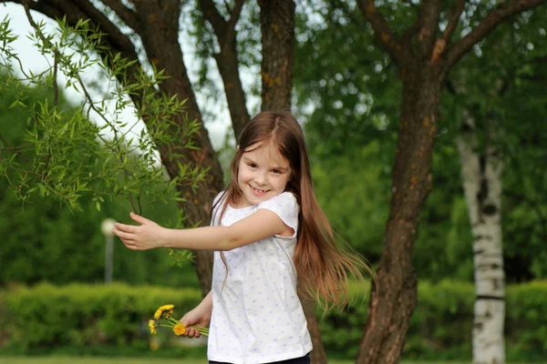 Nice kid outdoor, moskau, russland — Stockfoto