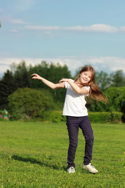 Bastante poco al aire libre — Foto de Stock