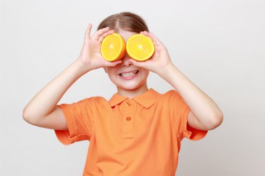 Çok güzel çocuk üstünde yiyecek bahis konusu