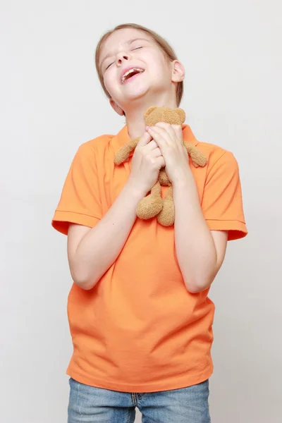 Kid en speelgoed Beer — Stockfoto