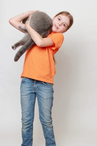 Kid and cat — Stock Photo, Image