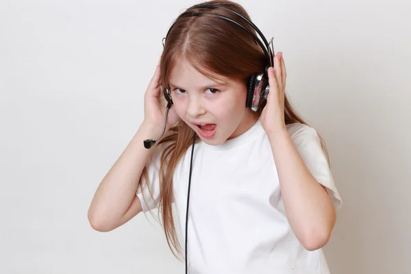 Happy kid singing — Stock Photo, Image