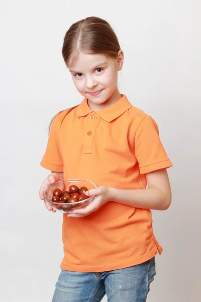 Ребенок на тему еды — стоковое фото