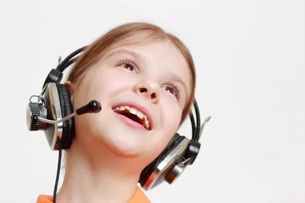 Kid singing — Stock Photo, Image