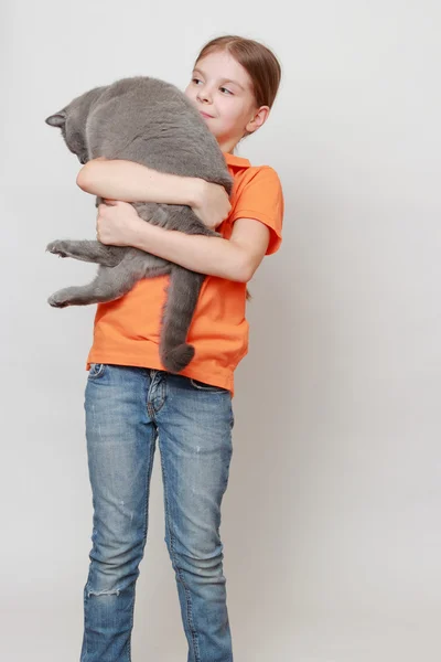 เด็กและแมว — ภาพถ่ายสต็อก