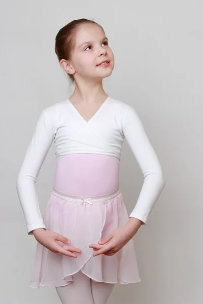 Härlig ung ballerina — Stockfoto