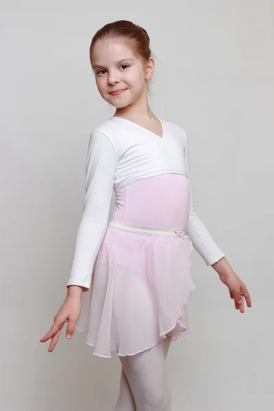 Schöne junge Ballerina — Stockfoto