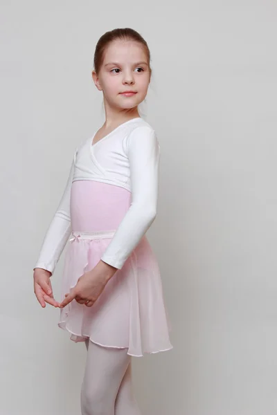 Härlig ung ballerina — Stockfoto