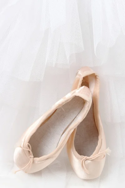 Pointe shoes for ballerina — Stock Photo, Image