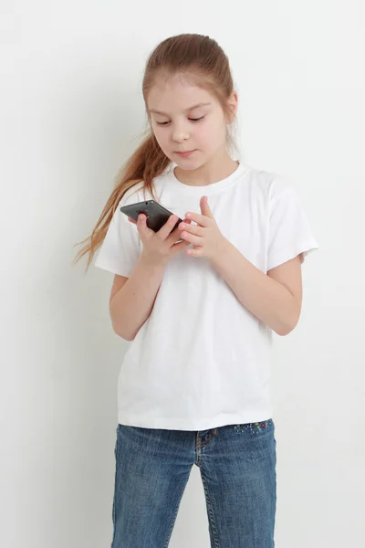 Śliczny Mały Dziewczyna Telefonu Komórkowego — Zdjęcie stockowe