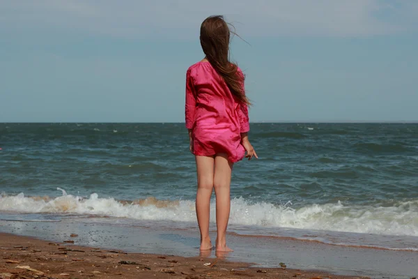 Brünette Ist Nass Wie Das Meer In Dieser Szene Brünette Ist Nass Wie Das Meer In Dieser Szene