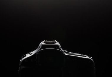 profesyonel modern dslr kamera düşük anahtar görüntü