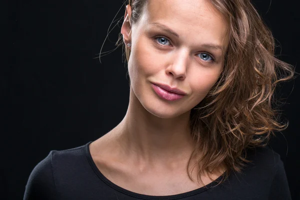 Beauty porträtt av en vacker kvinnlig modell — Stockfoto
