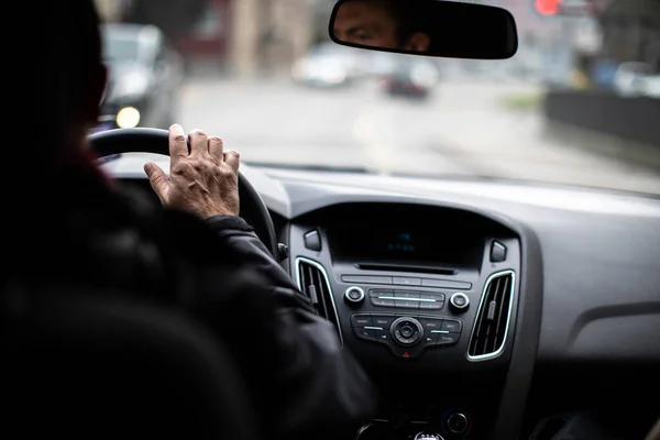 Driver Hands Steering Wheel Car Blue Sky Blurred Clouds — Stock Photo, Image