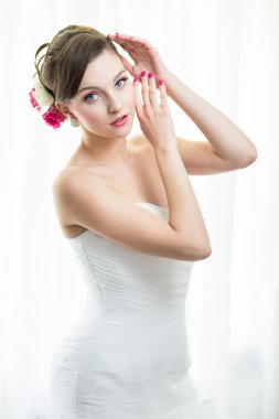 Onu düğün günü gelin