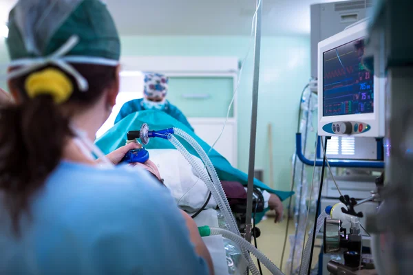 Narkose - Patient unter Narkose — Stockfoto