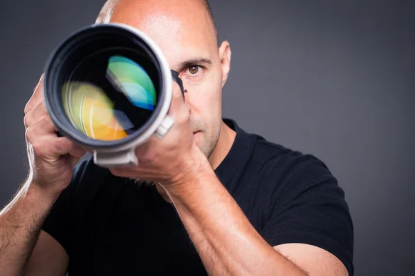 Male photographer   during a photo shoot — Stock Photo, Image