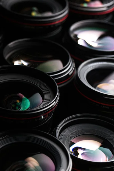 Profissional moderno câmera DSLR llense ow imagem chave — Fotografia de Stock