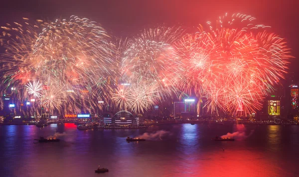 2015 fuegos artificiales chinos de Año Nuevo — Foto de Stock