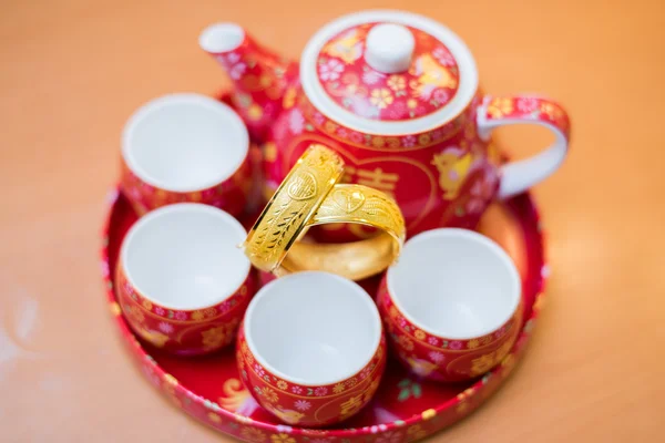 Chinese traditional tea set used in Chinese Wedding tea ceremony — Stock Photo, Image