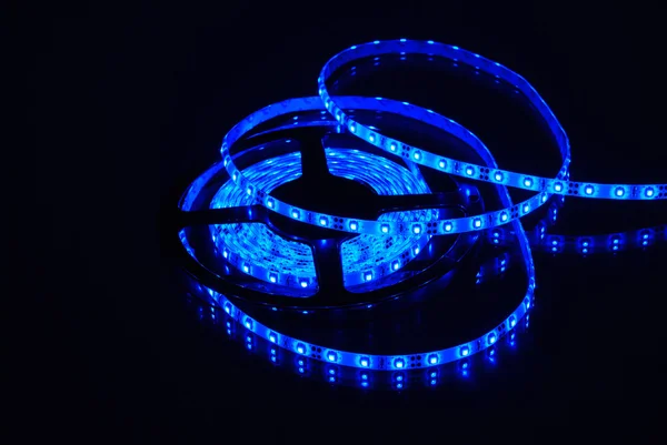 青い led ストリップ ロイヤリティフリーのストック画像