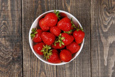 Kırmızı olgun çilek