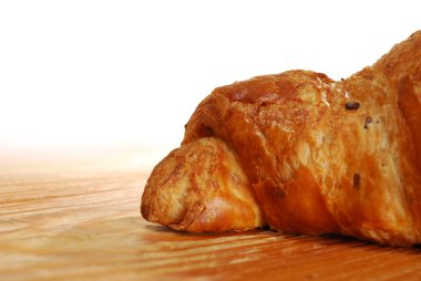 Gevrek kahverengi kruvasan