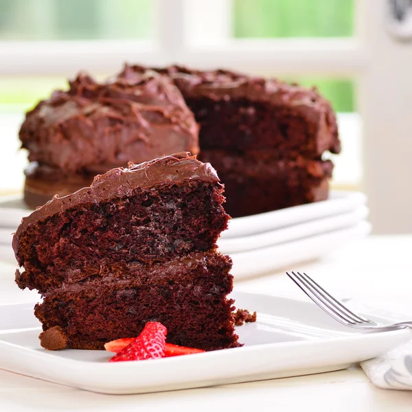 Hecho en casa pegajoso delicioso pastel de chocolate — Foto de Stock