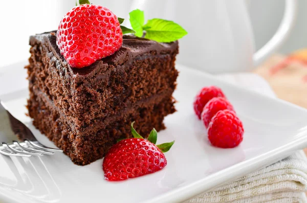 Taze ev yapımı yapışkan çikolata fudge kek