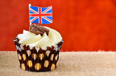 Çikolata pul cupcake Union jack bayrak ile.