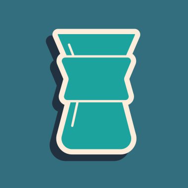 Yeşil Chemex simgesi yeşil arkaplanda izole edildi. Alternatif kahve demleme yöntemleri. Kahve kültürü. Uzun gölge tarzı. Vektör.