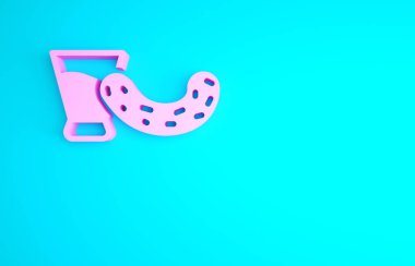 Mavi arka planda izole edilmiş votka ve salatalık ikonlu pembe cam. Minimalizm kavramı. 3d illüstrasyon 3B canlandırma.