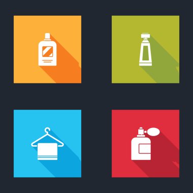 Şampuan, krem ya da losyon kozmetik tüpü, havlu askısı ve atomlu tıraş losyonu şişesi. Vektör.