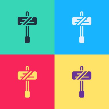 Pop Sanat Yolu trafik tabelası. Renk arkaplanında işaretleme simgesi izole edildi. İşaretçi sembolü. İzole sokak bilgi levhası. Yön tabelası. Vektör.