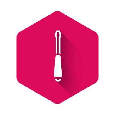 Uzun gölgeli beyaz tornavida simgesi. Servis aracı sembolü. Pembe altıgen düğmesi. Vektör.