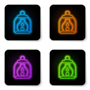 Beyaz arka planda parlayan neon kamp feneri ikonu izole edildi. Siyah kare düğme. Vektör.