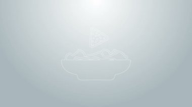 Tabak simgesindeki mavi çizgi Nachos gri arka planda izole edildi. Tortilla cipsi veya nachos tortilla. Geleneksel Meksika fast food 'u. 4K Video hareketli grafik canlandırması