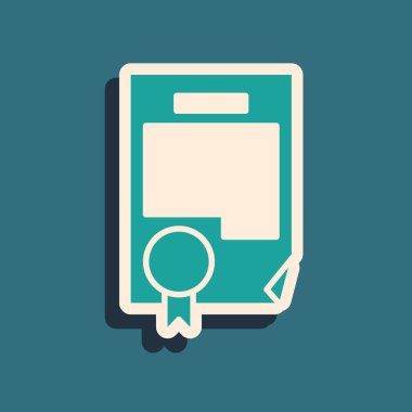 Yeşil Sertifika şablon simgesi yeşil arkaplanda izole edildi. Başarı, ödül, diploma, burs, diploma. İş başarısı sertifikası Uzun gölge tarzı. Vektör İllüstrasyonu.