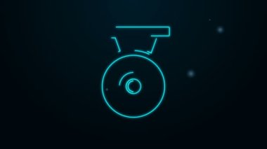 Parlayan neon hattı Gong müzik perküsyon enstrümanı dairesel metal disk simgesi siyah arkaplanda izole edildi. 4K Video hareketli grafik canlandırması