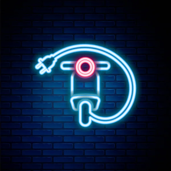 Gloeiende Neon Lijn Elektrische Scooter Pictogram Geïsoleerd Baksteen Muur Achtergrond — Stockvector