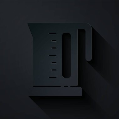 Kağıt kesiği Elektrik Kettle simgesi siyah arkaplanda izole edilmiş. Çaydanlık ikonu. Kağıt sanatı tarzı. Vektör.